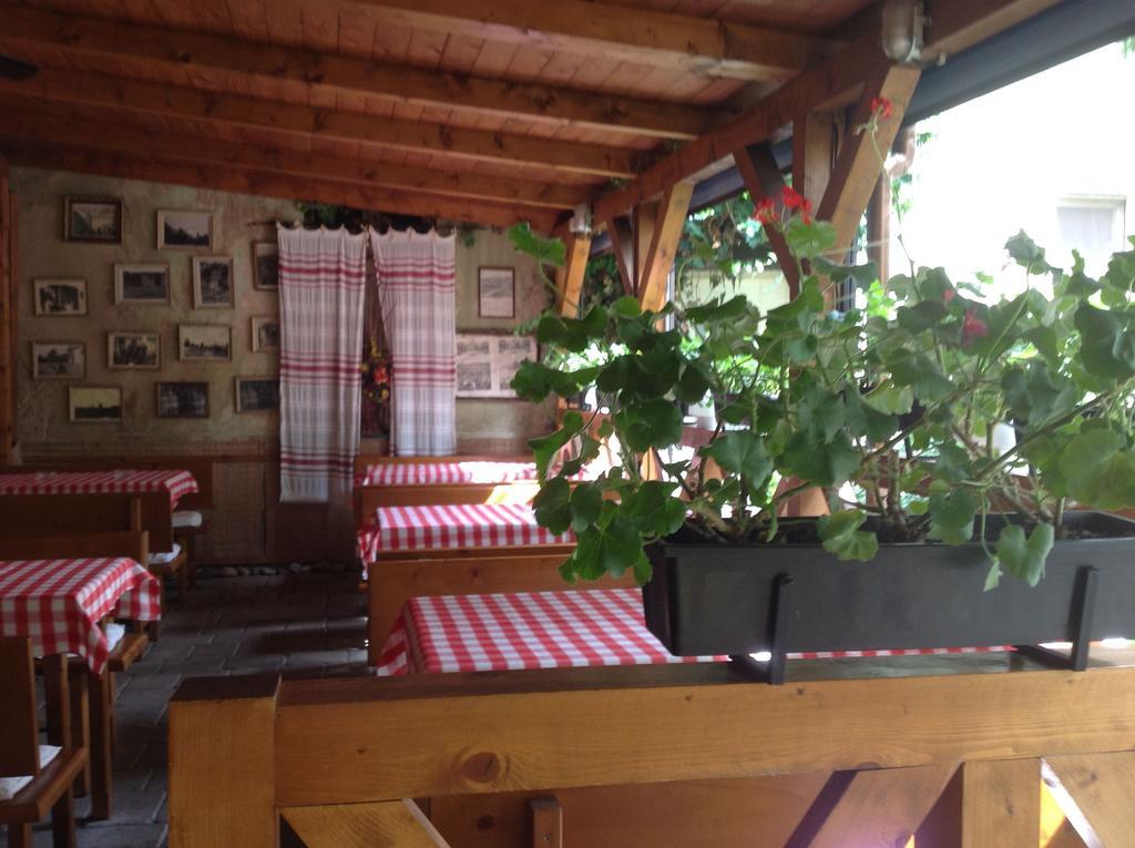 Penzion Duna & Solna Jaskyna Komárno Buitenkant foto